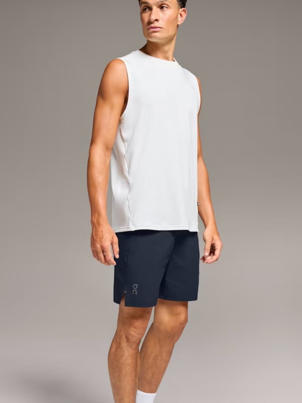 On Cloud Hybrid Performance Shorts - Navy Size Large